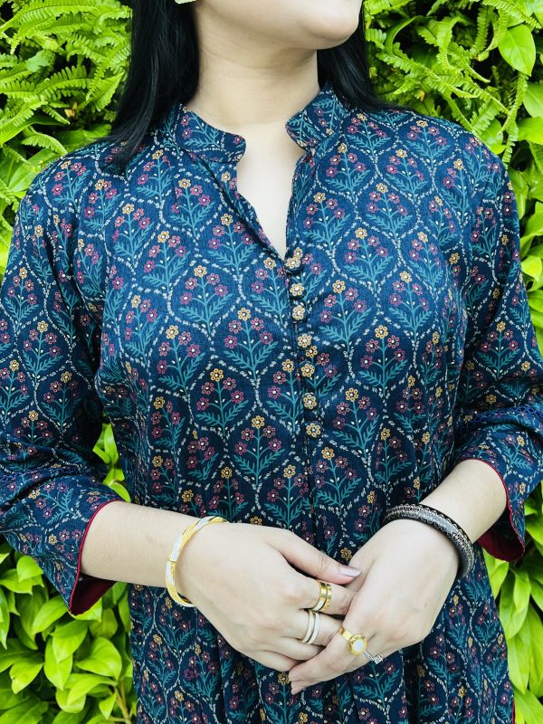 IMG_9923 Floral Navy – Linen Kurti, Navy Blue Flower Print