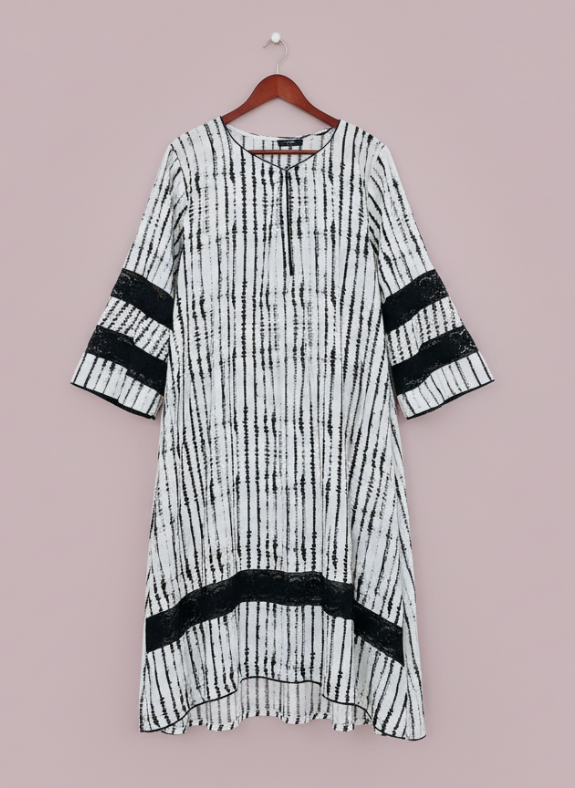 Monochrome Whisper – Linen Kurti, White & Black